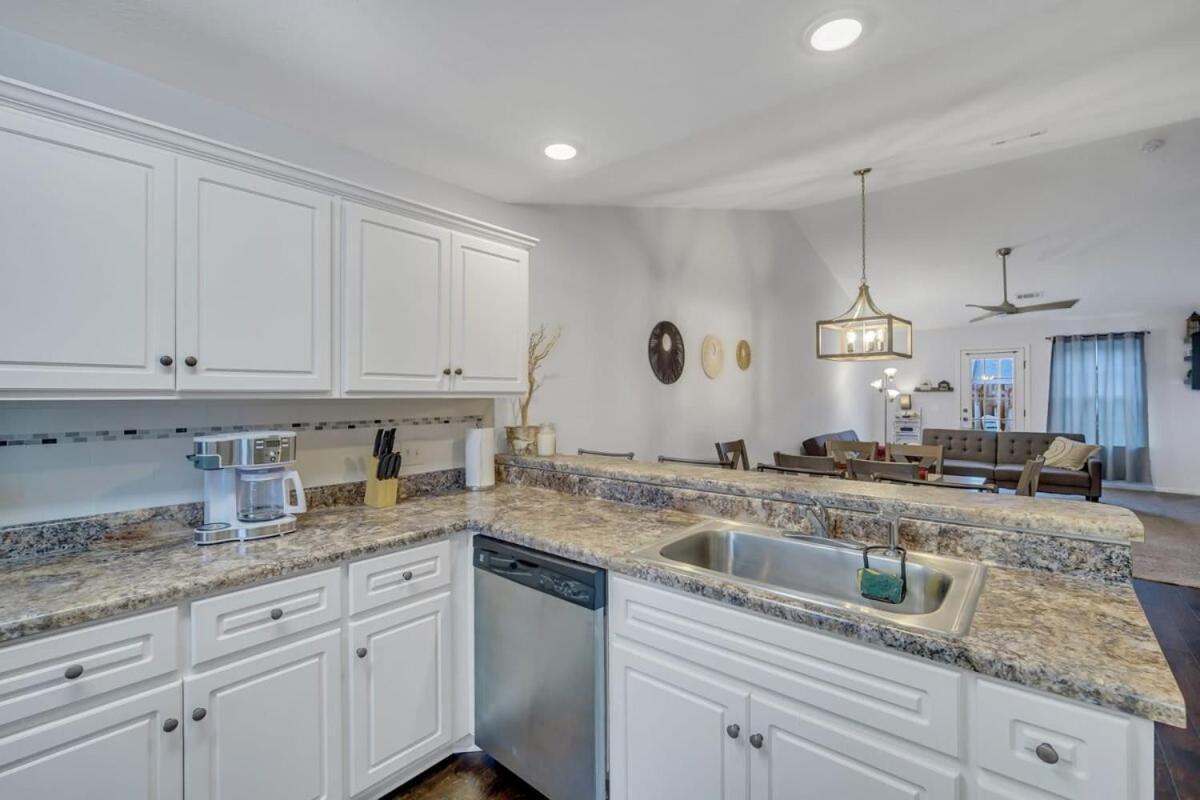 Gata Suite - Quiet Neighborhood 10 Minutes To Gsu Statesboro Bagian luar foto